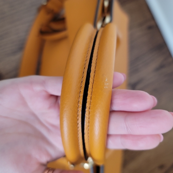 Salvatore Ferragamo The Studio Soft Bag Olivello - Picture 4 of 15